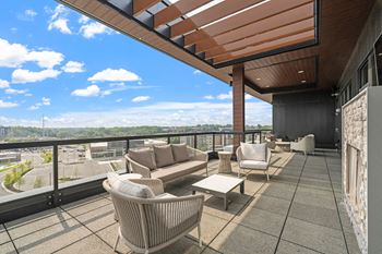 7Th floor private dining terrace
